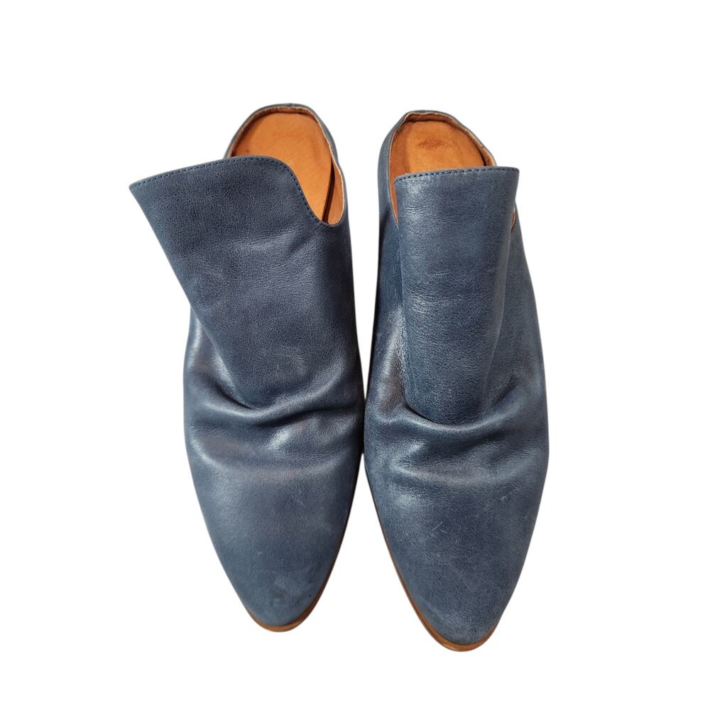 Anthropologie Blue Leather Pointed Toe Mule heel Size 39 EU 8.5 US Slip-On Shoes
